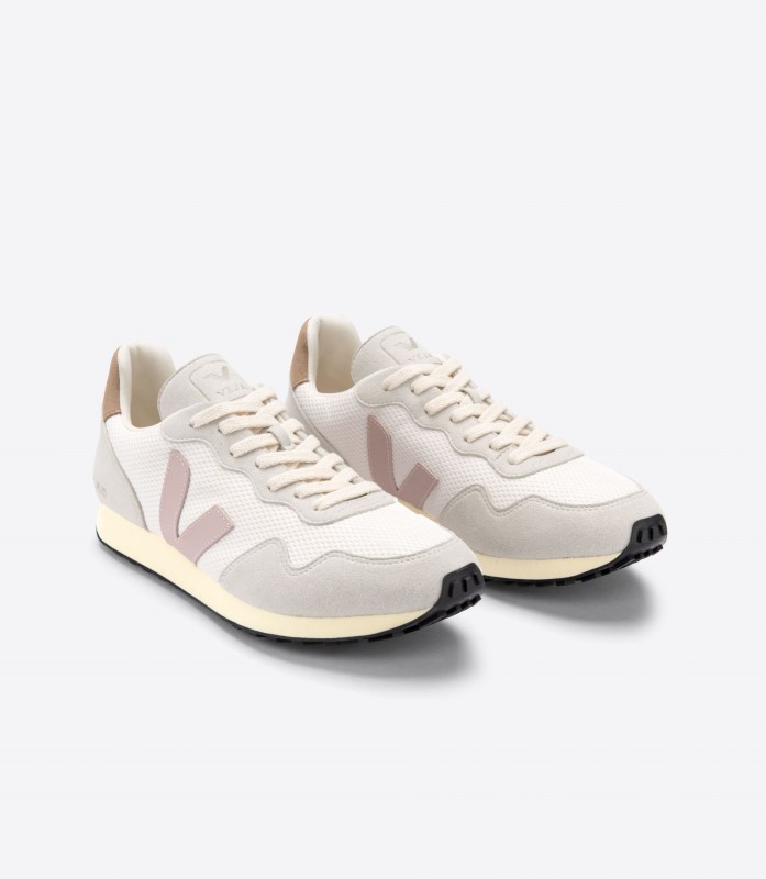 Alveomesh Gravel Babe Premium Veja Ireland